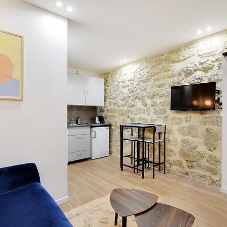 Freshly Renovated Apartment In The Heart Of París Exterior foto